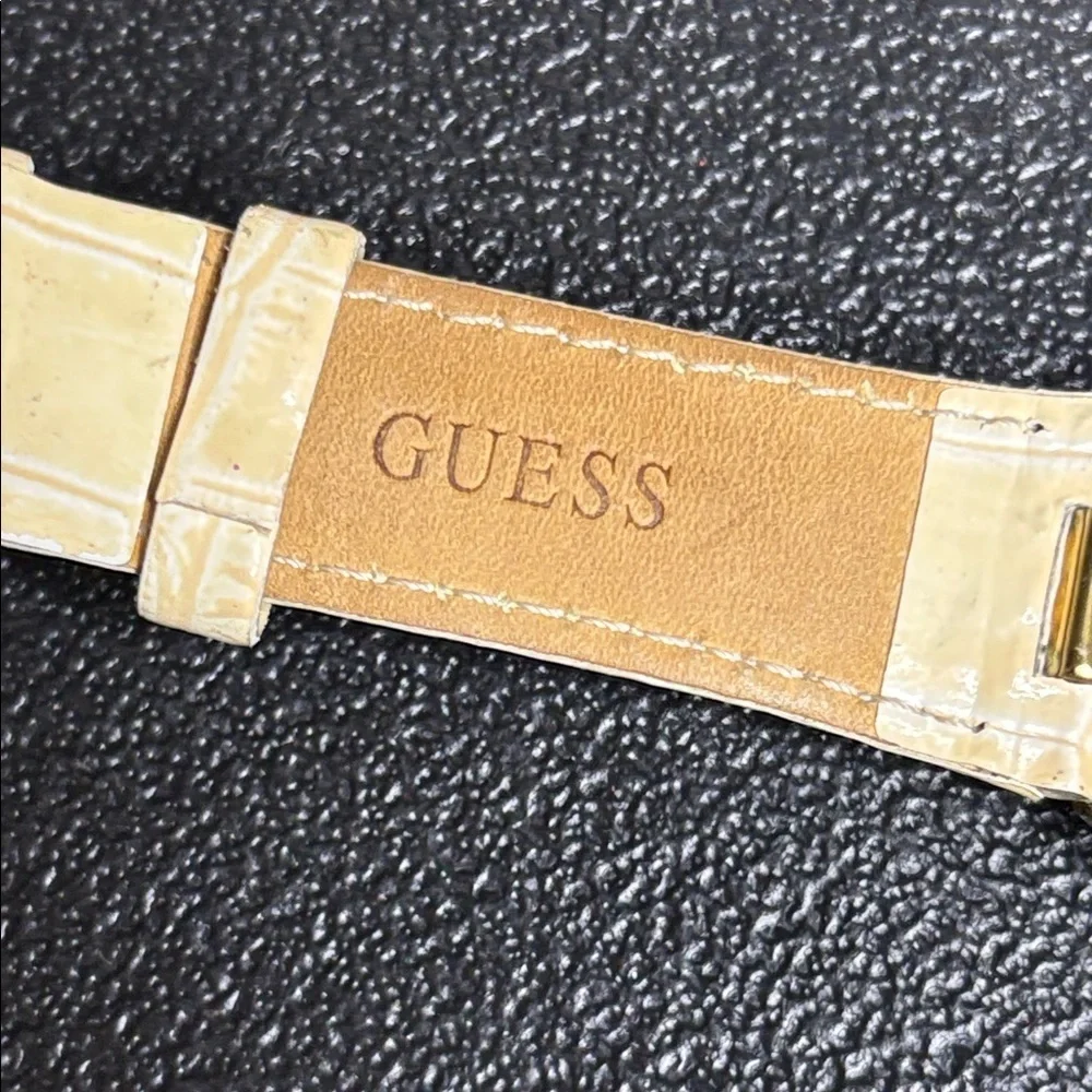 Guess regular wear